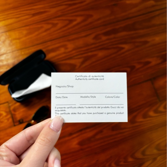 Ferrari Aviator Gucci Sunglasses - Picture 5 of 5